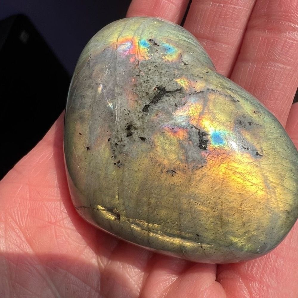 Rainbow Flash Labradorite‎ Heart Palm Stone Healing Crystal Carving Gem - Picture 4 of 11